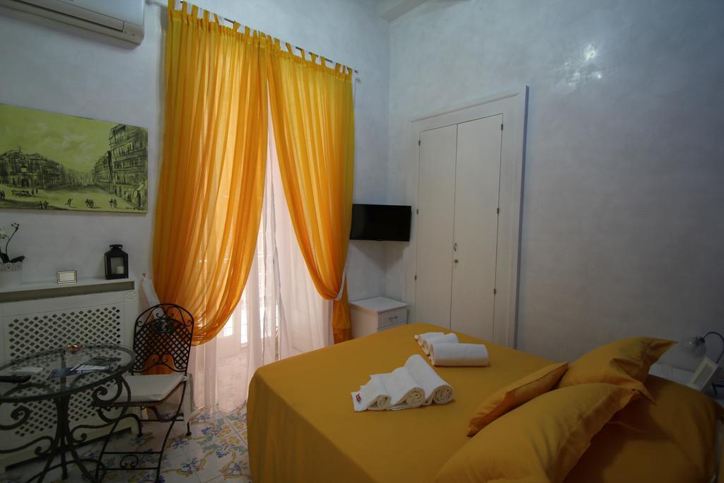 Le Vie Di Napoli B&B Buitenkant foto