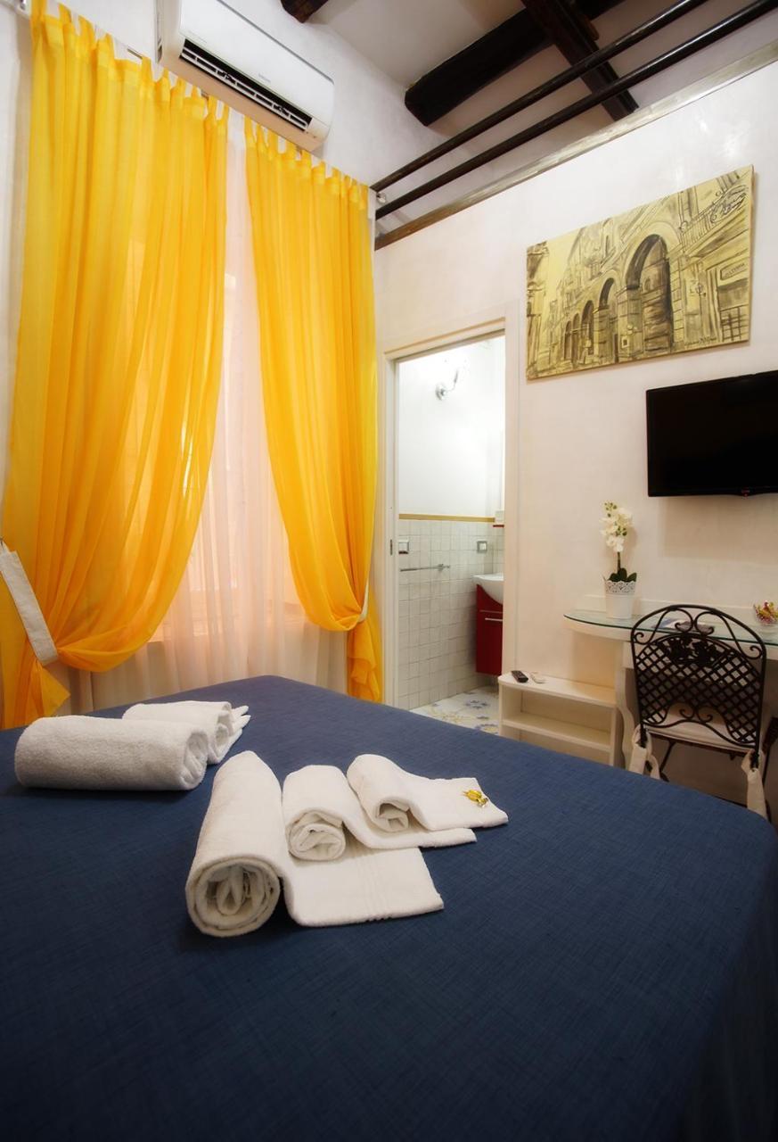 Le Vie Di Napoli B&B Buitenkant foto