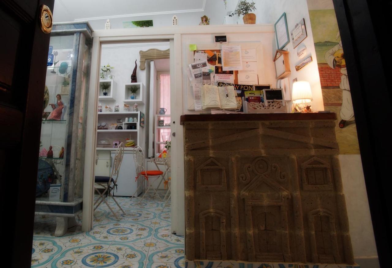 Le Vie Di Napoli B&B Buitenkant foto