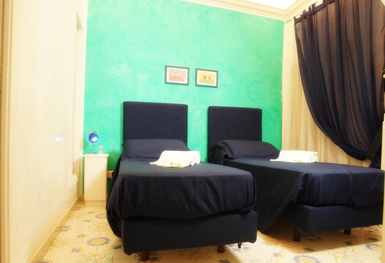 Le Vie Di Napoli B&B Buitenkant foto