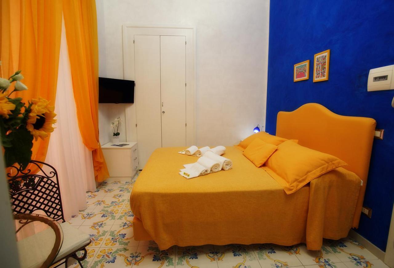 Le Vie Di Napoli B&B Buitenkant foto